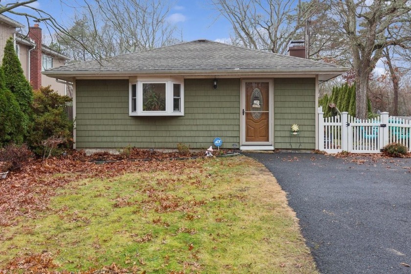 Discover the charm of this beautifully renovated three-bedroom - Beach Home for sale in Brookhaven, New York on Beachhouse.com