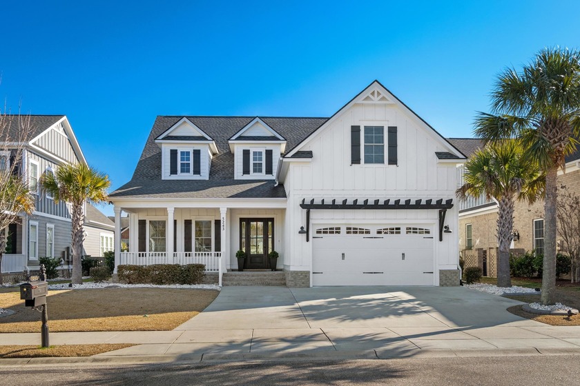 Welcome to your dream home in the exclusive Waterway Palms - Beach Home for sale in Myrtle Beach, South Carolina on Beachhouse.com