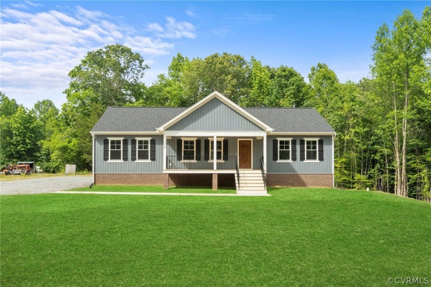 Discover the perfect blend of charm and spacious living with the - Beach Home for sale in Warsaw, Virginia on Beachhouse.com