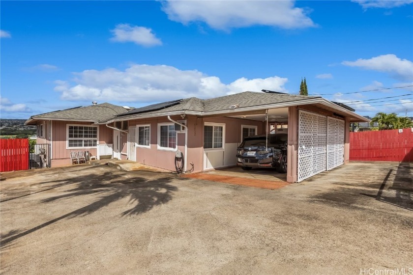 This exceptional multi-family home, located in the desirable - Beach Home for sale in Honolulu, Hawaii on Beachhouse.com