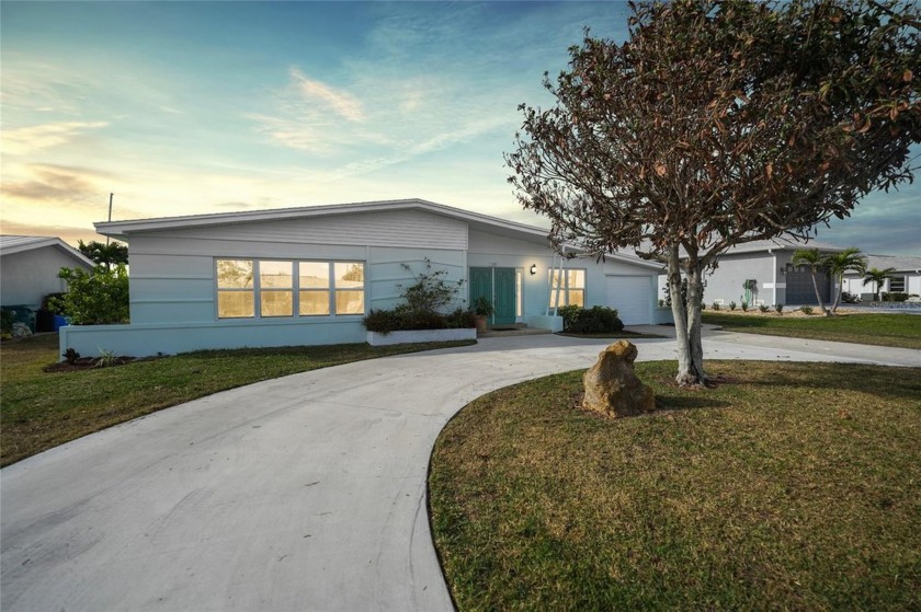 SAILBOAT ACCESS!  Beautifully RENOVATED 3 Bed, 2 Bath in-ground - Beach Home for sale in Port Charlotte, Florida on Beachhouse.com