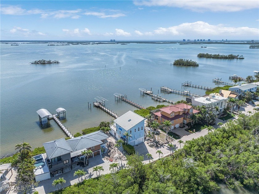 Discover your own slice of paradise in this exceptional DIRECT - Beach Home for sale in Fort Myers Beach, Florida on Beachhouse.com