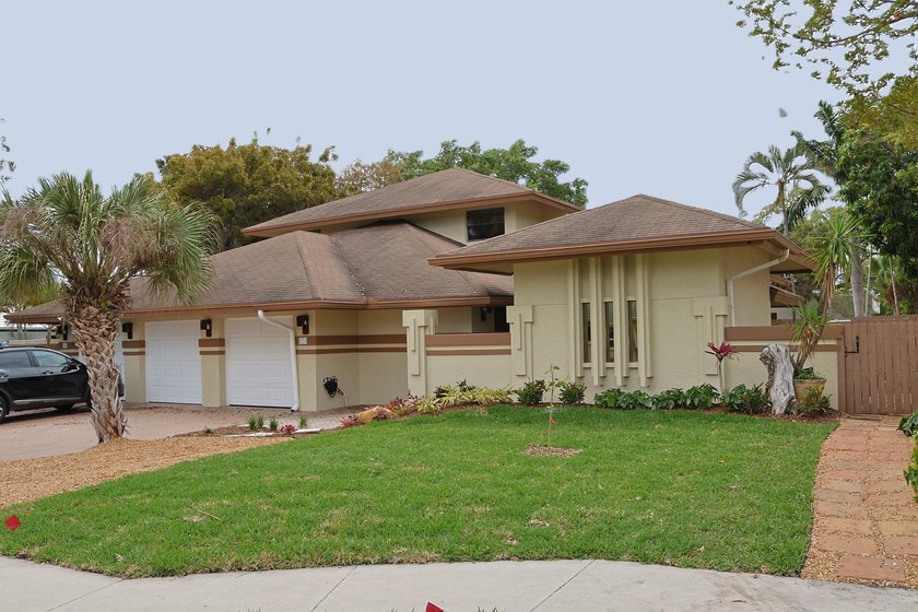 Prime investment opportunity just one block west of the - Beach Home for sale in Boca Raton, Florida on Beachhouse.com