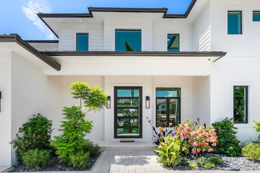 Welcome to 101 feet of direct waterfront on a private road in - Beach Home for sale in Delray Beach, Florida on Beachhouse.com