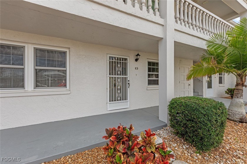 GREAT LOCATION! Are you looking for a place to escape from the - Beach Condo for sale in Fort Myers, Florida on Beachhouse.com