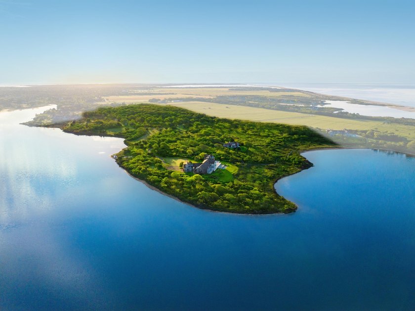 Great Point is a remarkable 32-acre coastal estate within the - Beach Home for sale in Edgartown, Massachusetts on Beachhouse.com