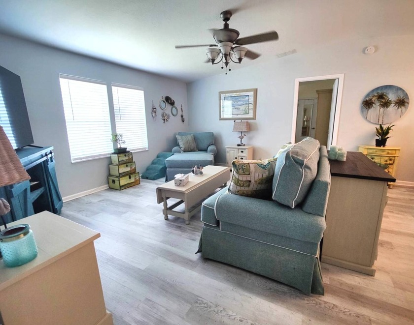 __SELLERS WILL PAY THE BUYERS CLOSING FEE__  3 Bedrooms - Beach Home for sale in North Fort Myers, Florida on Beachhouse.com