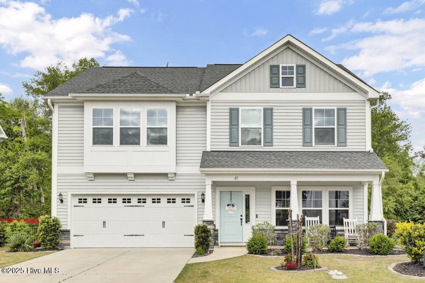 Located on a cul-de-sac lot backing up to the woods, this 5 - Beach Home for sale in Hampstead, North Carolina on Beachhouse.com