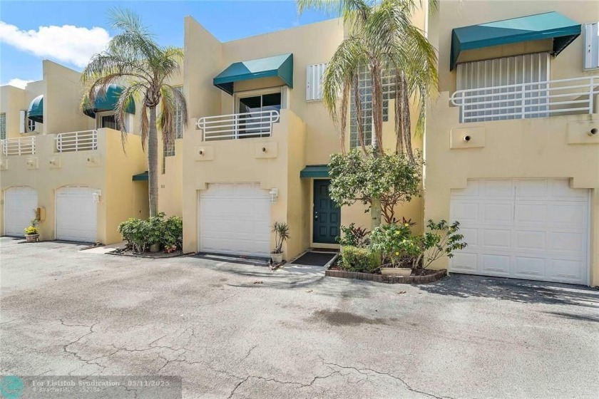 2 min walk to the Ocean! Amazing location!  Professionally - Beach Condo for sale in Pompano Beach, Florida on Beachhouse.com