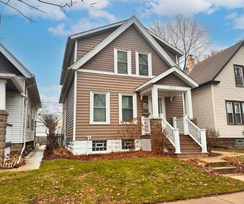 Welcome to your dream home in Bay View! This 4 BD/2 BA gem - Beach Home for sale in Milwaukee, Wisconsin on Beachhouse.com