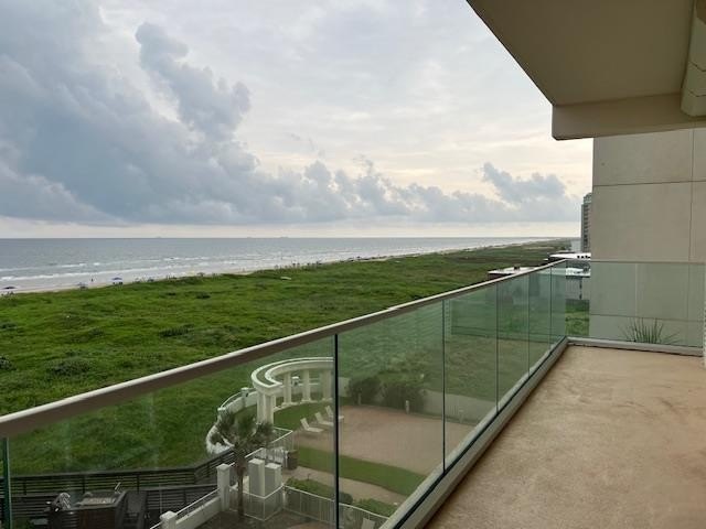 BEAUTIFUL FRESHLY REMODELED BEACHFRONT three bedroom/three bath - Beach Home for sale in South Padre Island, Texas on Beachhouse.com