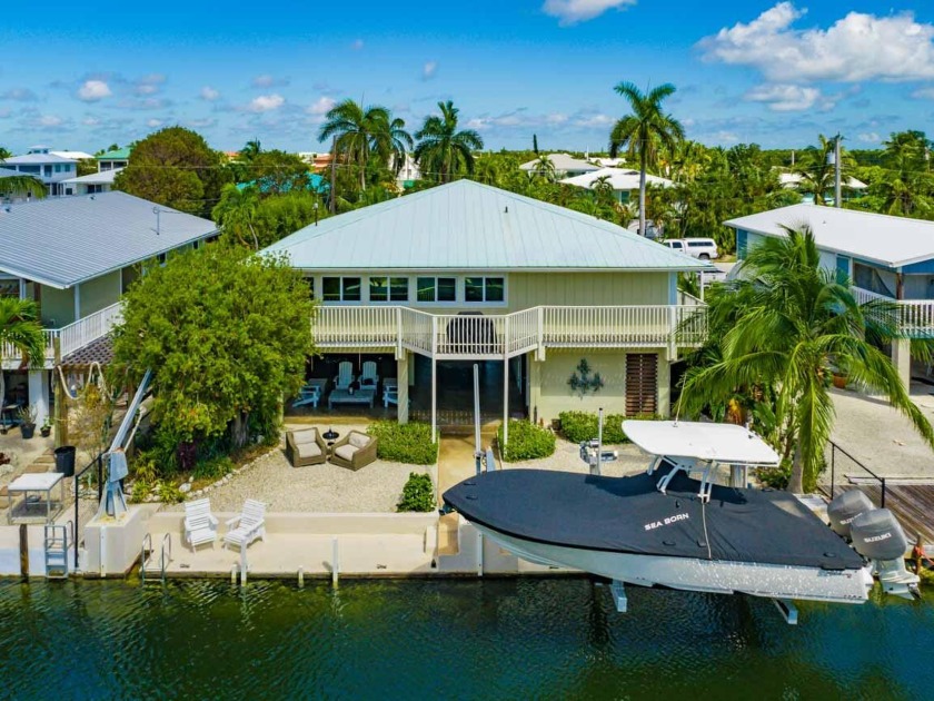 Picturesque tropical retreat, located on the no bridge side of - Beach Home for sale in Big Pine Key, Florida on Beachhouse.com