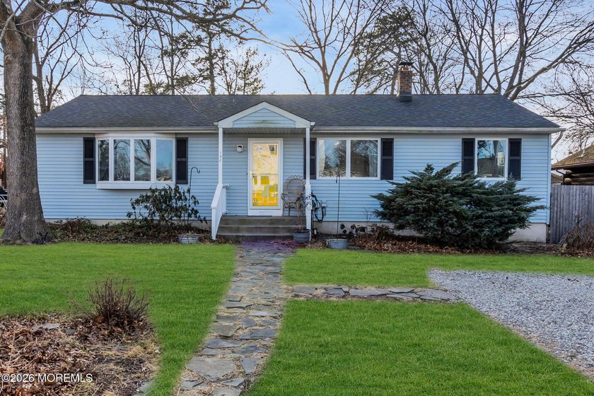 Welcome to this inviting 3-bedroom ranch in desirable Beachwood - Beach Home for sale in Beachwood, New Jersey on Beachhouse.com