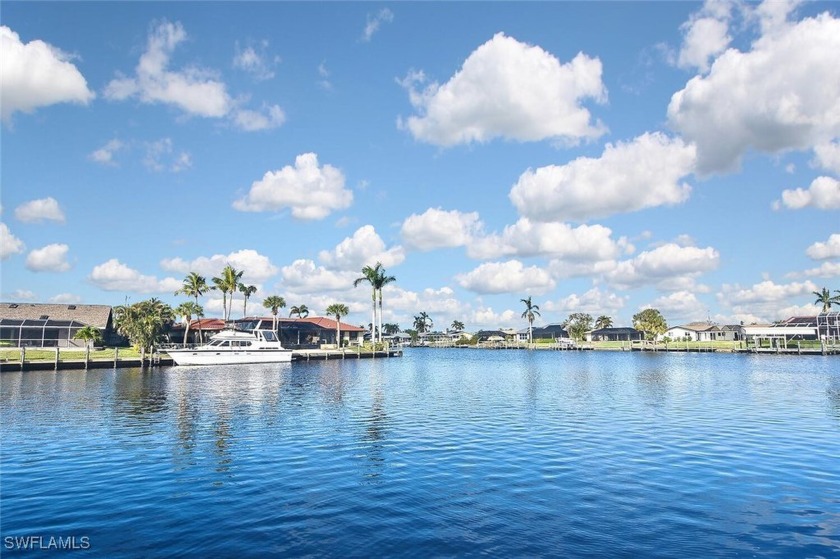 Welcome to Coral Del Rio II, a desirable waterfront community - Beach Condo for sale in Cape Coral, Florida on Beachhouse.com