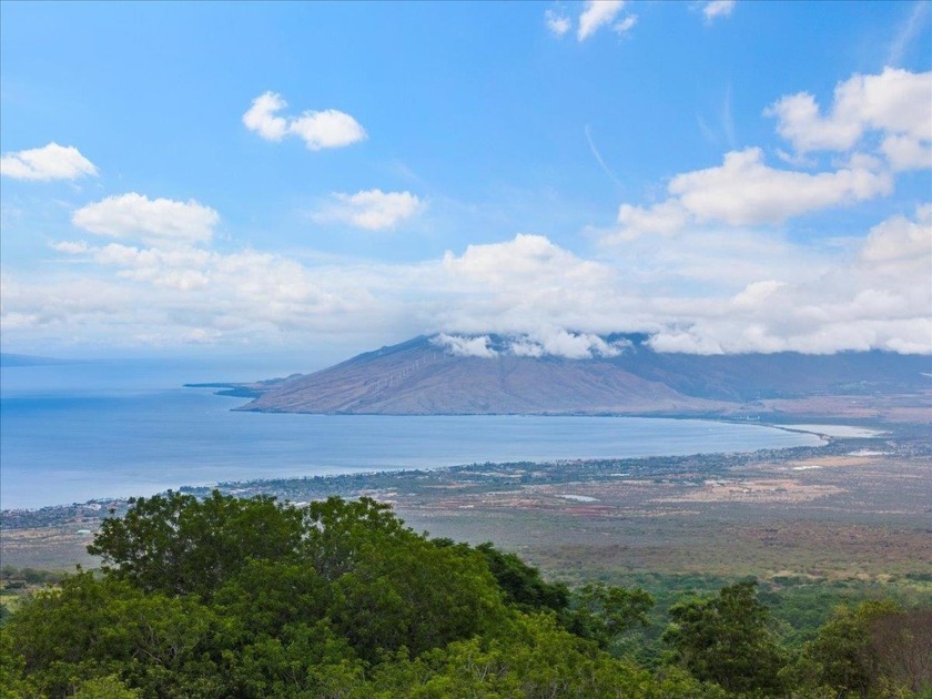 Expansive bicoastal ocean views with over 3 acres to build your - Beach Acreage for sale in Kula, Hawaii on Beachhouse.com