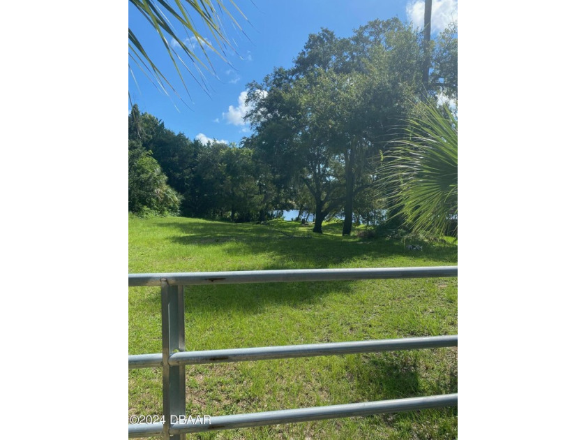 *** OVER 1+ ACRES** RIVERFRONT*** COMMERCIAL - ZONED B4 -140 - Beach Lot for sale in Ormond Beach, Florida on Beachhouse.com