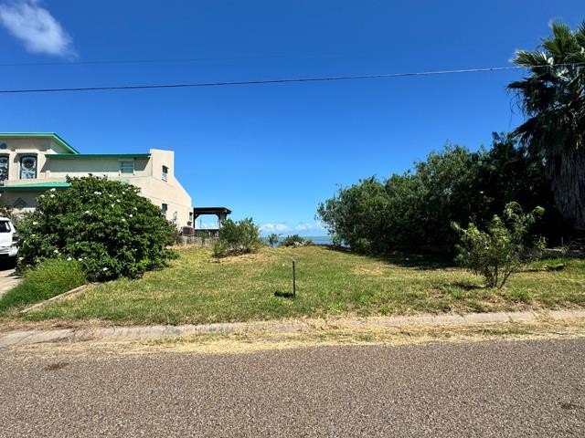 Beautiful water front lot (on the bay side). Perfect location to - Beach Lot for sale in Port Isabel, Texas on Beachhouse.com