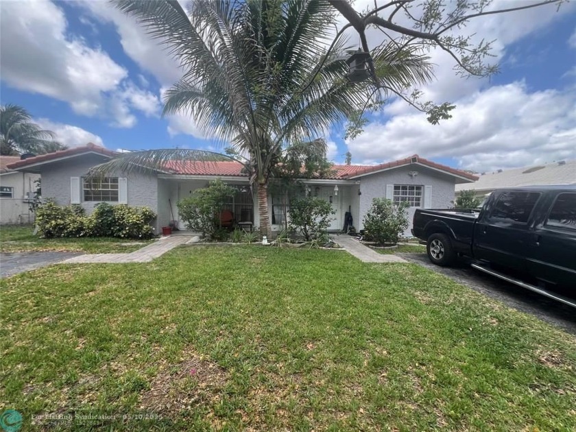 Beautiful positive cash flow and income producing Duplex (2 bed - Beach Lot for sale in Coral Springs, Florida on Beachhouse.com