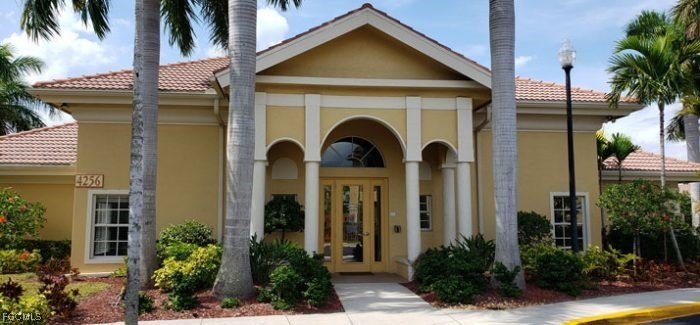 Beautiful 3-bedroom, 2-bath second-floor condo with peaceful - Beach Condo for sale in Fort Myers, Florida on Beachhouse.com