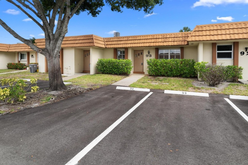 Welcome to this inviting 2-bedroom, 2-bathroom home filled with - Beach Home for sale in West Palm Beach, Florida on Beachhouse.com