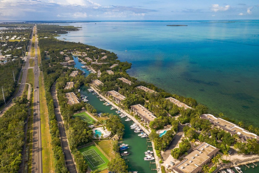 Gorgeous, Move-In Ready Townhouse in Desirable Buttonwood Bay! - Beach Condo for sale in Key Largo, Florida on Beachhouse.com