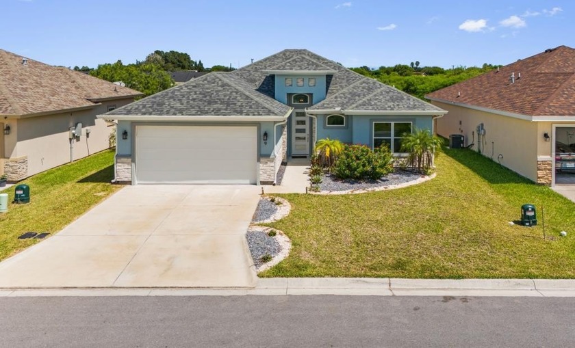 Immaculate 3-Bedroom, 2-Bath Home in Golf Course Community. This - Beach Home for sale in Laguna Vista, Texas on Beachhouse.com