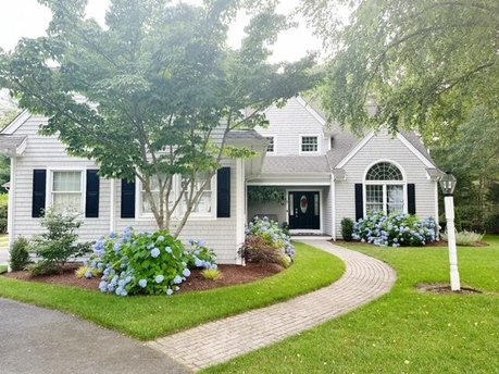 This modern coastal home is a RARE find with a 4-car garage - Beach Home for sale in Sandwich, Massachusetts on Beachhouse.com