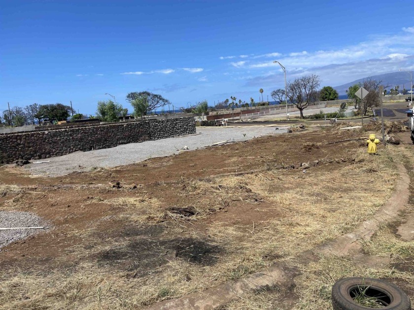 A-1 APARTMENT ZONED PARCEL IN WEST MAUI.  See Maui County code - Beach Lot for sale in Lahaina, Hawaii on Beachhouse.com