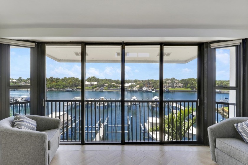 Live the Ultimate Boating Lifestyle in Juno Beach!Top-floor - Beach Condo for sale in Juno Beach, Florida on Beachhouse.com