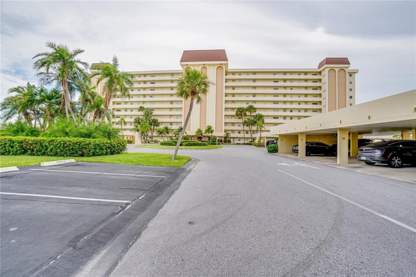 Waterfront Studio Condo with Stunning Gulf  Intercoastal Views - Beach Condo for sale in St. Petersburg, Florida on Beachhouse.com