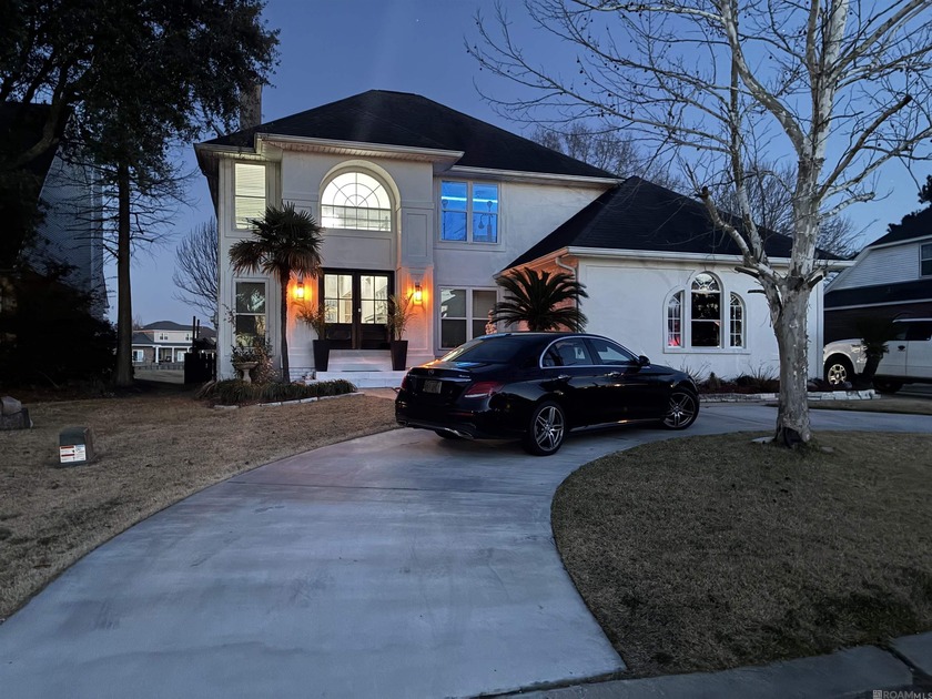 Waterfront home built in 1995 and completely renovated in 2015 - Beach Home for sale in Slidell, Louisiana on Beachhouse.com