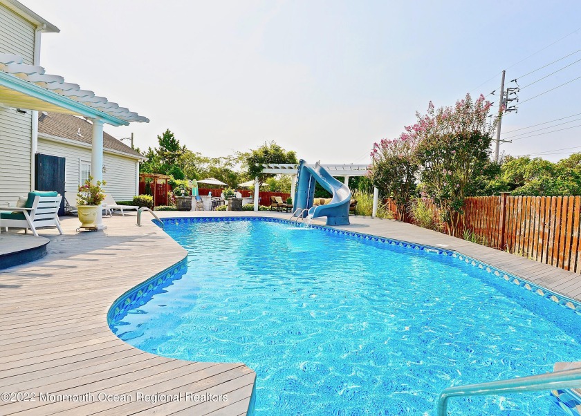 The ultimate Jersey Shore destination is here with this - Beach Home for sale in Mantoloking, New Jersey on Beachhouse.com