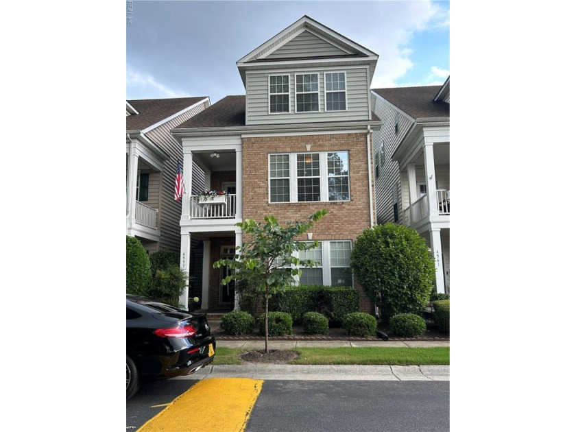 Welcome to your dream home! This stunning 3-story Transitional - Beach Townhome/Townhouse for sale in Virginia Beach, Virginia on Beachhouse.com