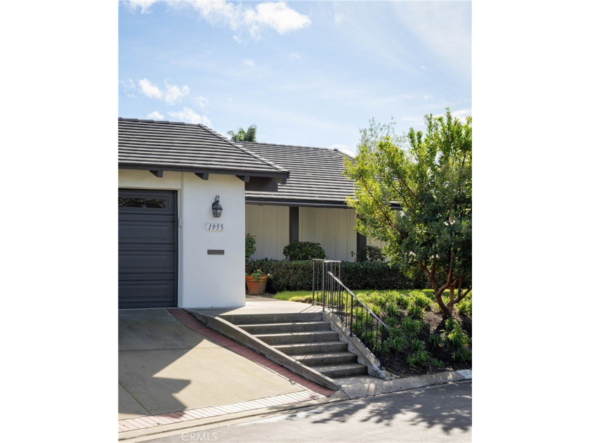 Welcome to 1955 Vista Caudal, a distinctive opportunity nestled - Beach Home for sale in Newport Beach, California on Beachhouse.com