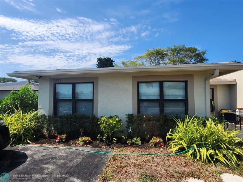 WILLOW BEND IN LAKE WORTH---SPACIOUS 1700+ SQ FT VILLA---3 - Beach Condo for sale in Lake Worth, Florida on Beachhouse.com