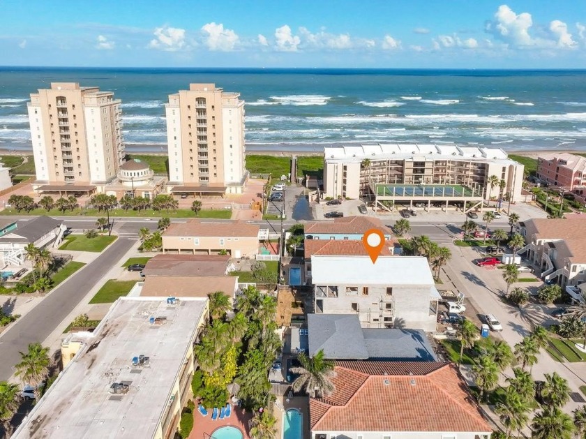 Welcome to your dream rental property that effortlessly - Beach Townhome/Townhouse for sale in South Padre Island, Texas on Beachhouse.com