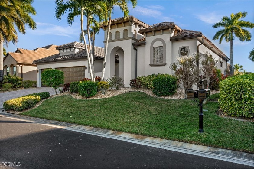 This four-bedroom, four-bathroom pool and spa home in South Fort - Beach Home for sale in Fort Myers, Florida on Beachhouse.com