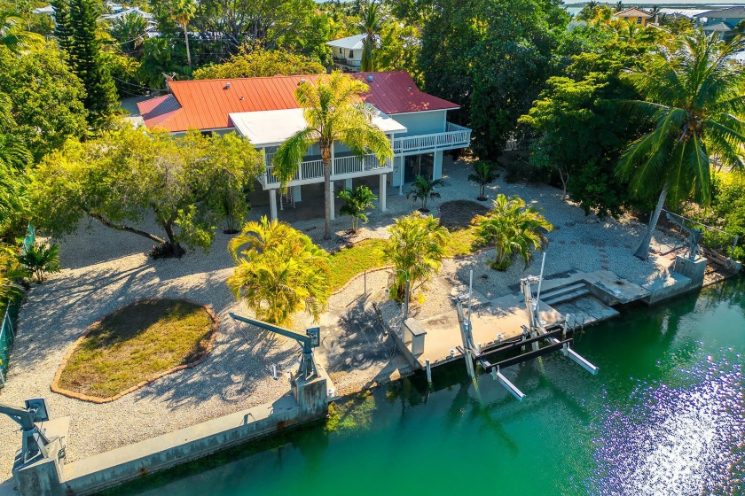 Elegantly Refreshed Gorgeous Canal Front Home! Located on - Beach Home for sale in Sugarloaf Key, Florida on Beachhouse.com