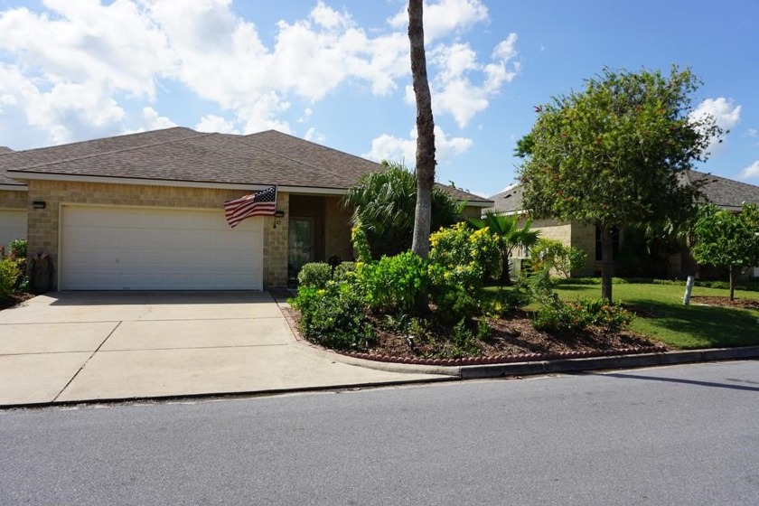 This beautiful 3 bed/2 bath Golf Villa features granite - Beach Townhome/Townhouse for sale in Laguna Vista, Texas on Beachhouse.com