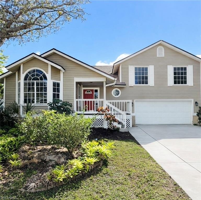 This four-bedroom, two-and-a-half-bathroom home offers a - Beach Home for sale in Bonita Springs, Florida on Beachhouse.com