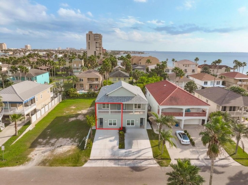 Welcome to your contemporary townhouse, a stylish blend of - Beach Townhome/Townhouse for sale in South Padre Island, Texas on Beachhouse.com