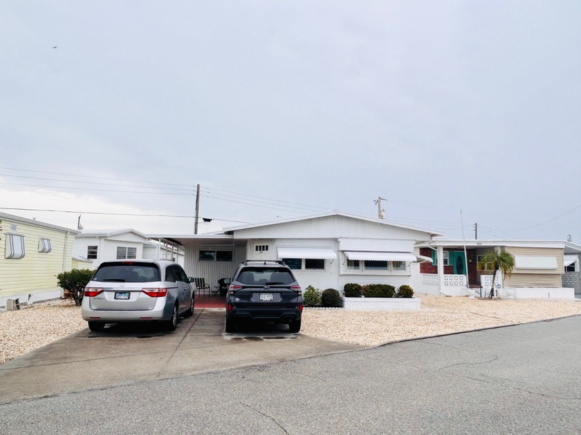 1811 New York Ave, Bradenton, FL 34207      Offered at $149,900 - Beach Home for sale in Bradenton, Florida on Beachhouse.com