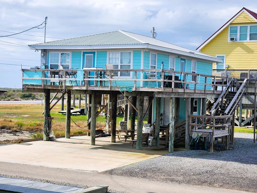 This newly renovated 2 bed 1 bath home is a fisherman's dream - Beach Home for sale in Grand Isle, Louisiana on Beachhouse.com