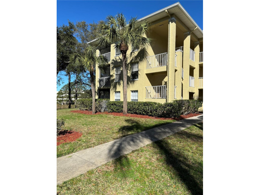 Under contract-accepting backup offers. Beautifully renovated - Beach Condo for sale in Palm Harbor, Florida on Beachhouse.com