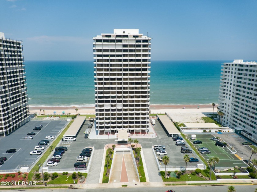 OCEANFRONT UNIT with Stunning Direct Views. Prepare to be - Beach Condo for sale in Daytona Beach, Florida on Beachhouse.com