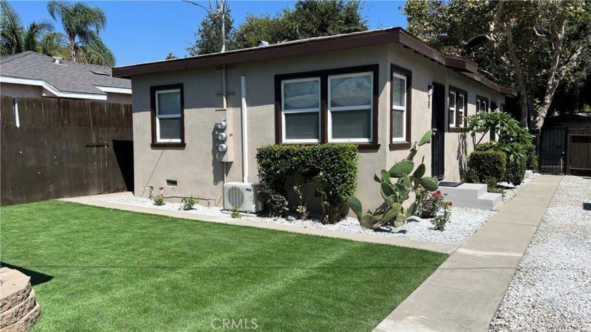 Gorgeous Remodeled 3-Unit Property in Desirable North Long Beach - Beach Townhome/Townhouse for sale in Long Beach, California on Beachhouse.com