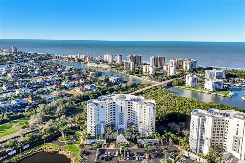 Beautifully remodeled END UNIT with Southwestern exposure at the - Beach Condo for sale in Naples, Florida on Beachhouse.com