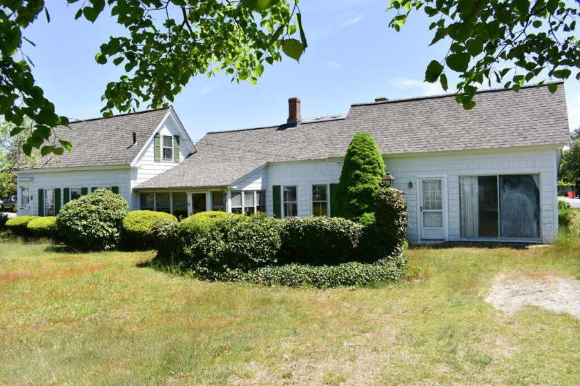 Located just 3/4 mi. from Inman Road Beach this 4 Bedroom, 3 - Beach Home for sale in Dennis Port, Massachusetts on Beachhouse.com