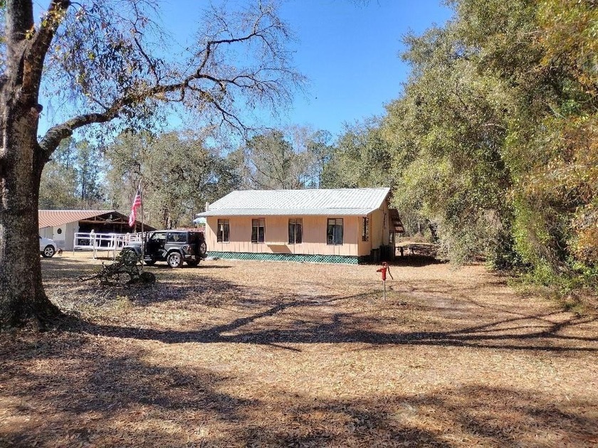 If you've been searching for a peaceful country retreat with - Beach Home for sale in Bunnell, Florida on Beachhouse.com