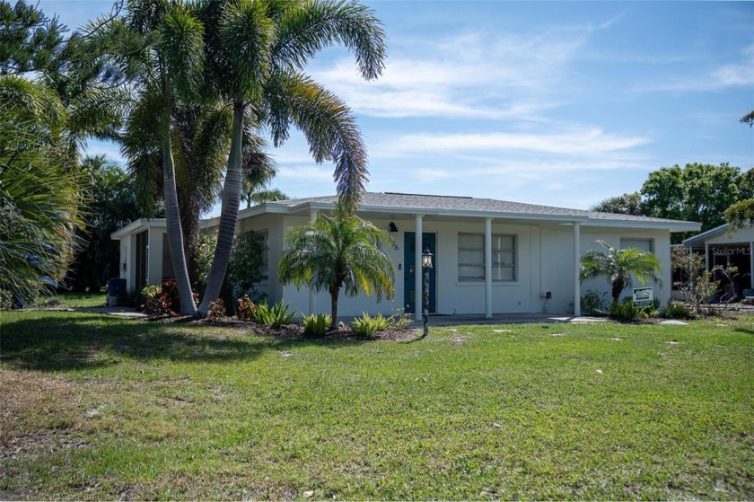 Under contract-accepting backup offers. Located just 5 blocks to - Beach Home for sale in Nokomis, Florida on Beachhouse.com
